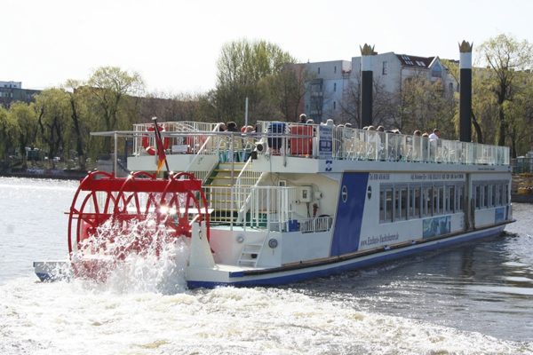 Schiffstouren & Schiffahrt auf der Spree in Berlin!