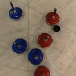 Eisstockschießen am Zollpackhof am Hauptbahnhof Berlin