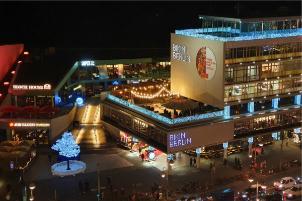 Eisstockschießen am Kudamm im Spreegold BIKINI Berlin ©teamgeist.com