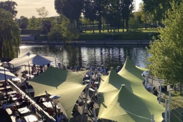 Eventlocation Weltwirtschaft im Regierungsviertel Berlin direkt an der Spree
